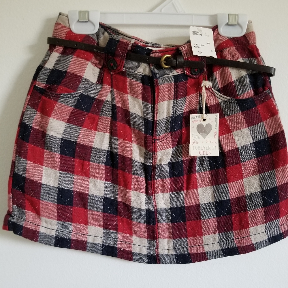 Girl skirt- short plaided size 7/8